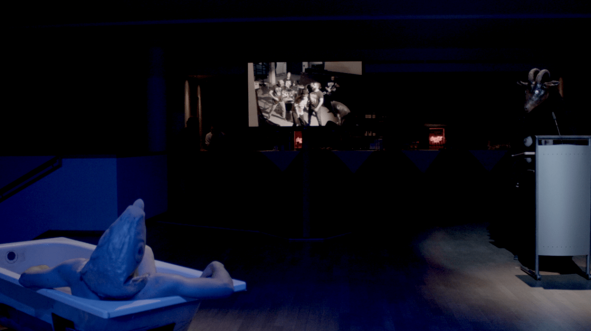 Ein Film wird gezeigt - link weiter unten